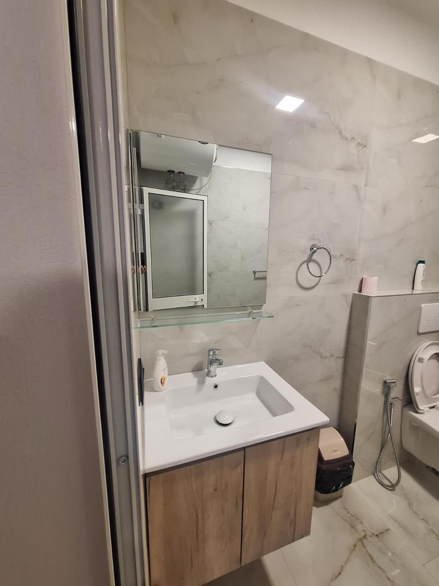 Albania Apartment Near Tirana City Center Double Or Twin Bed מראה חיצוני תמונה